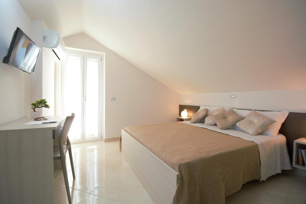 Askia Rooms & Breakfast Ascea Bagian luar foto