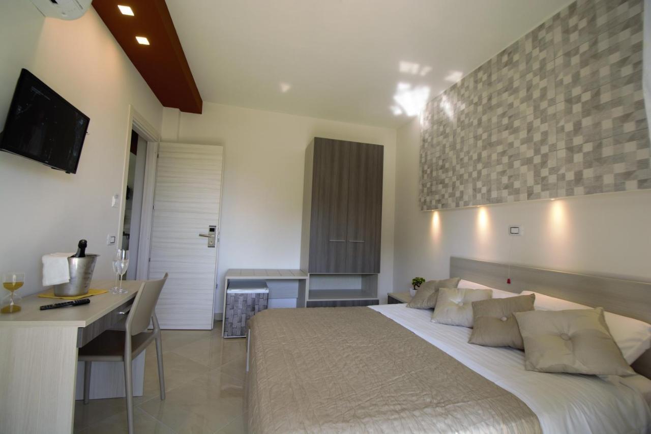 Askia Rooms & Breakfast Ascea Bagian luar foto